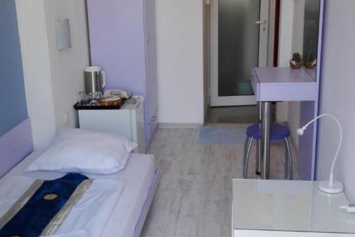 Photo 9