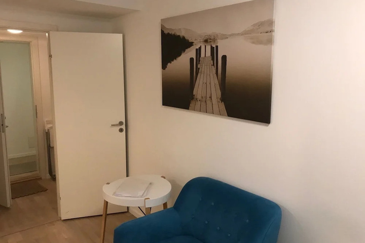 Room 4 of 11