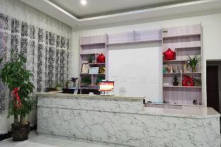 Jinghong Hotel