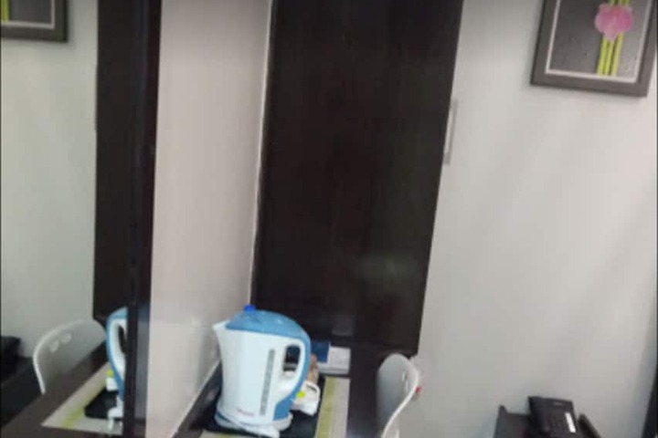 Room 9 of 25