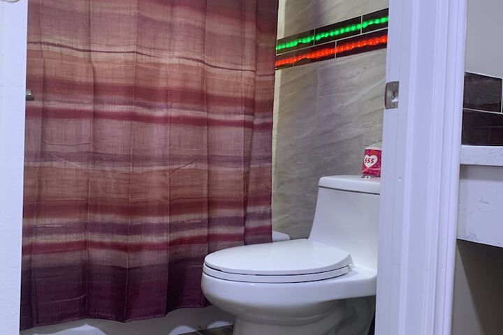 Room 30 of 36