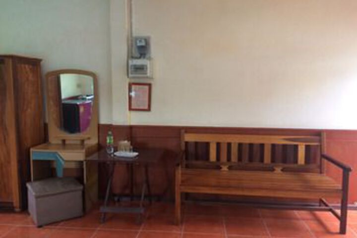 Room 9 of 22