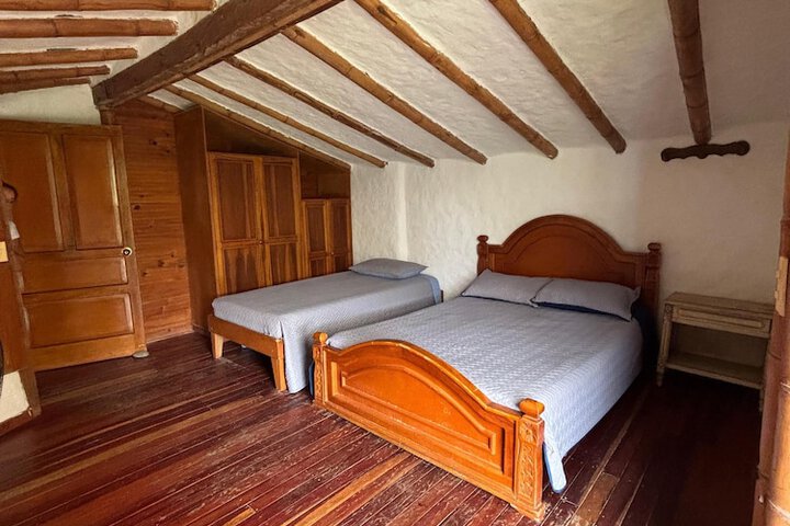 Room 11 of 27