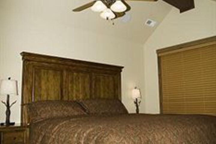 Room 16 of 49