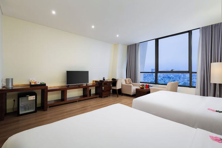 Room 18 of 101