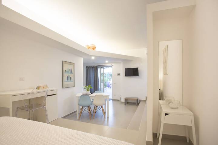 Room 50 of 78