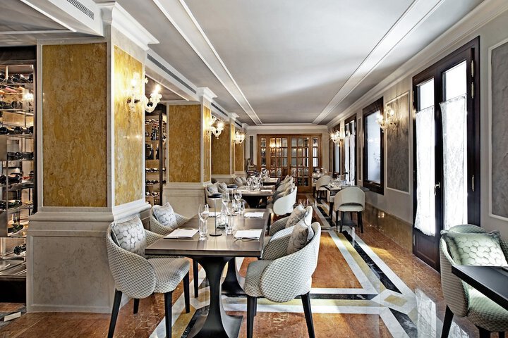 Dining 105 of 137