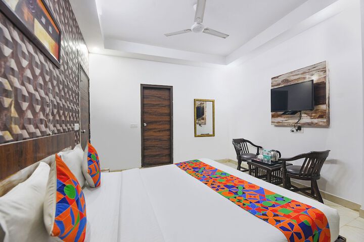 Room 20 of 35