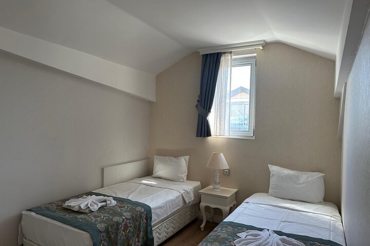 Room 13 of 49