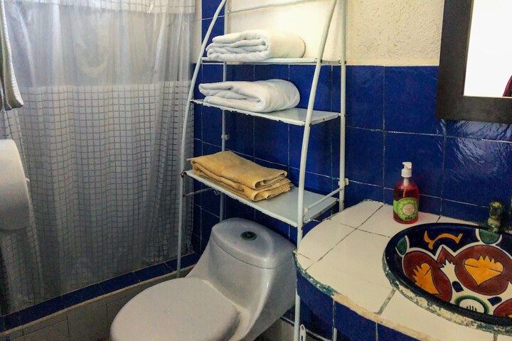 Room 43 of 228