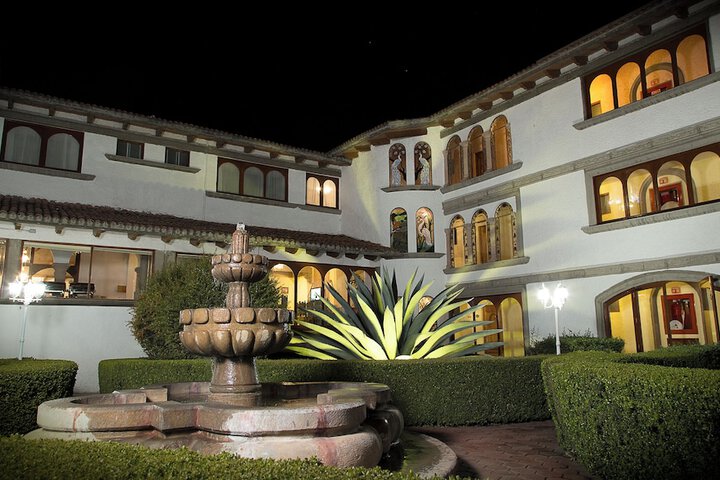 Hotel Exterior 84 of 85