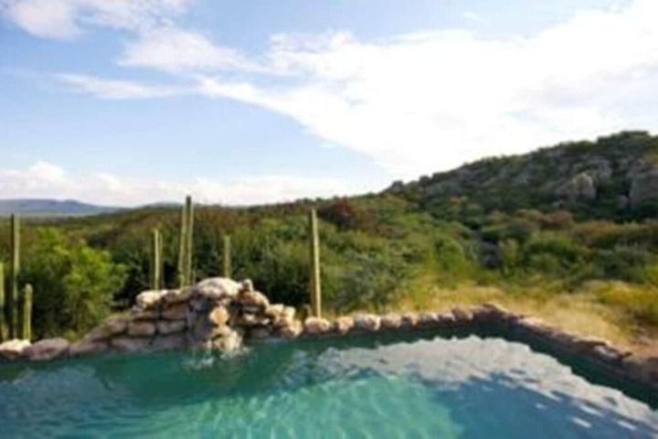 Hotel Pool