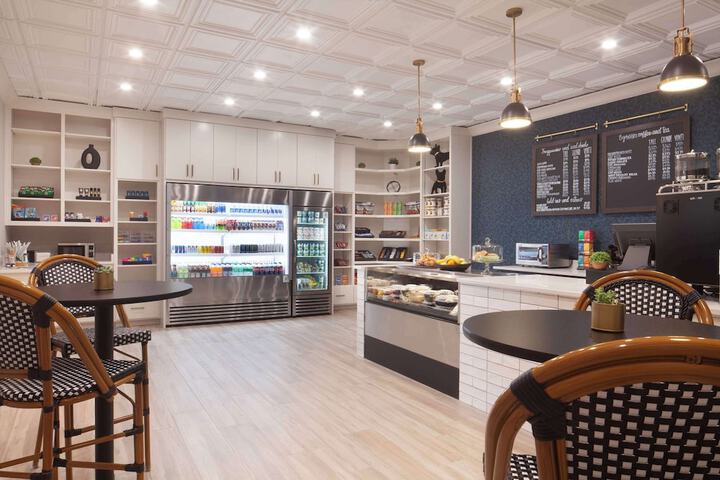 Snack bar