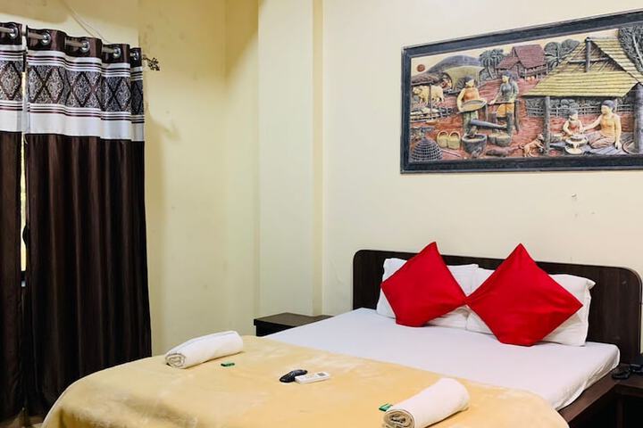 Room 15 of 49
