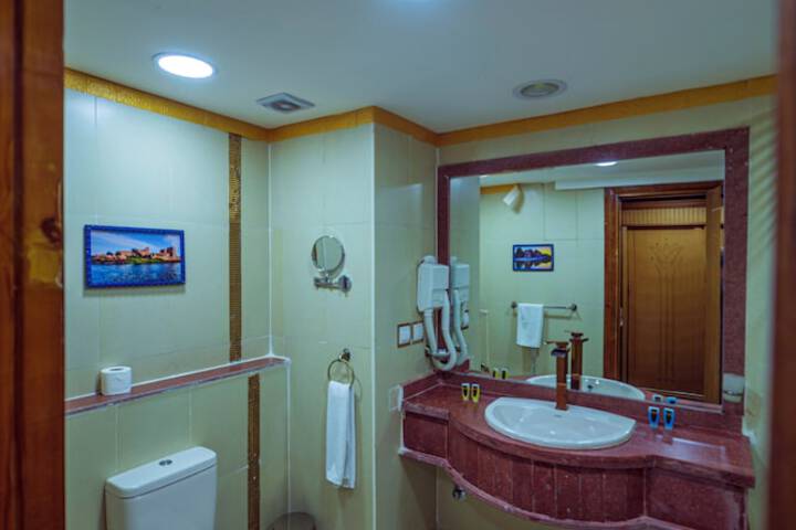 Room 75 of 109