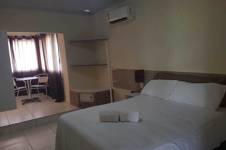 Room 4 of 63