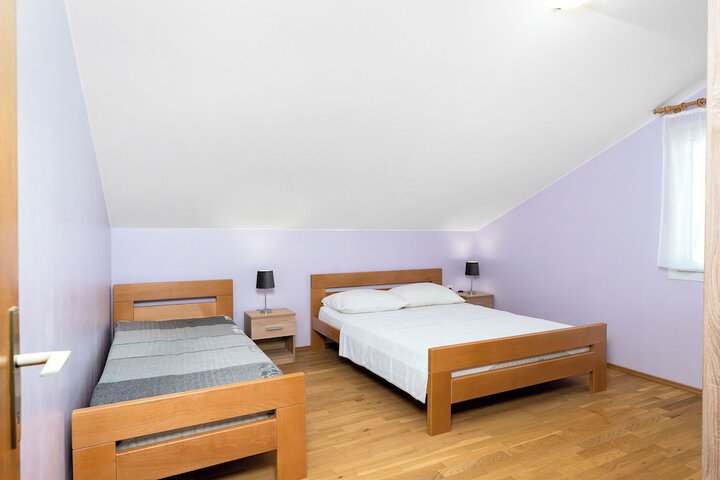 Room 18 of 88
