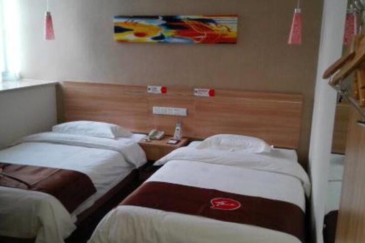 Thank Inn Hotel Anhui Huoshan Piyuan West Road