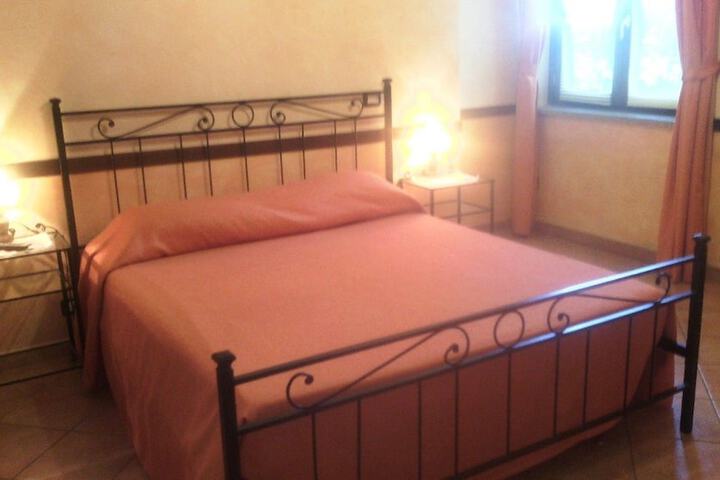 Room 12 of 36