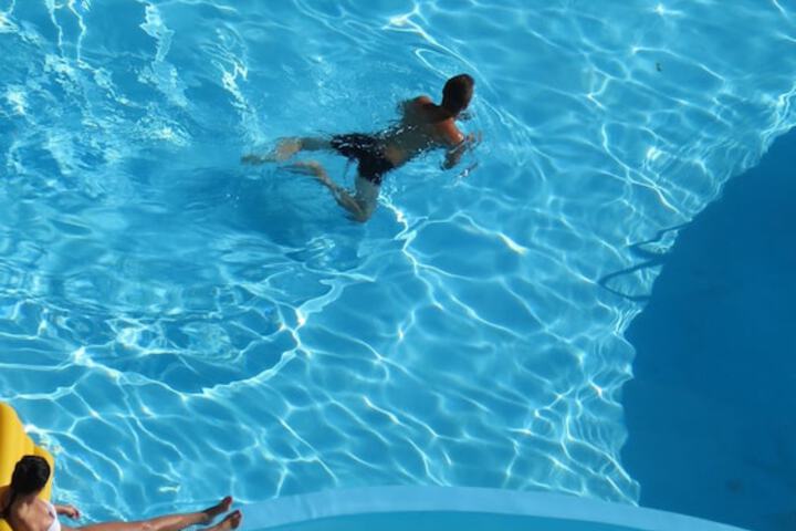 Hotel with Pool