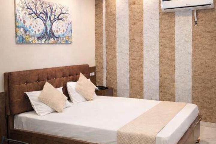 HOTEL IN VARANASI