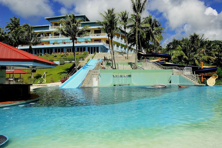 Pool Hotel