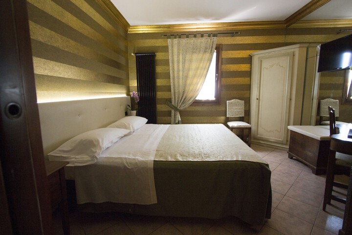 Room 14 of 72