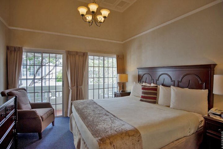 Room 10 of 43