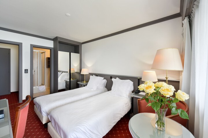 Room 9 of 57