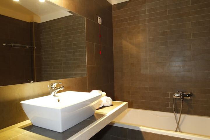 Room 14 of 31