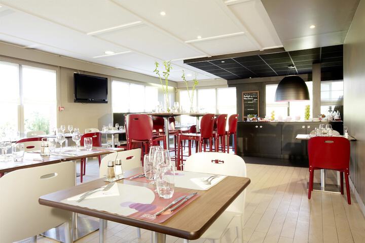 Dining Photos