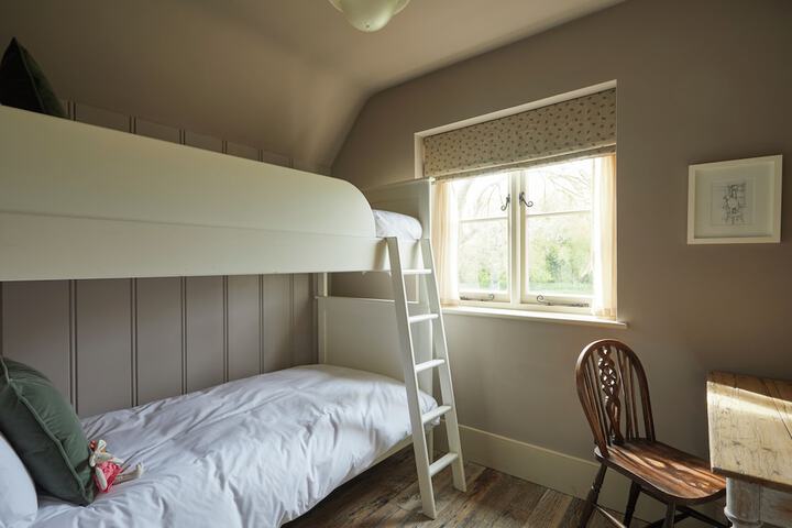 Room 18 of 44