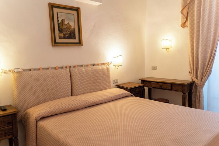 Room 57 of 141