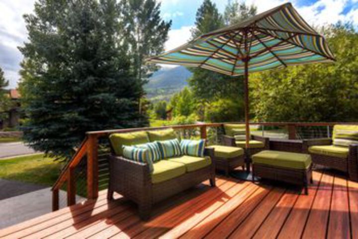 Sundeck 419 of 434