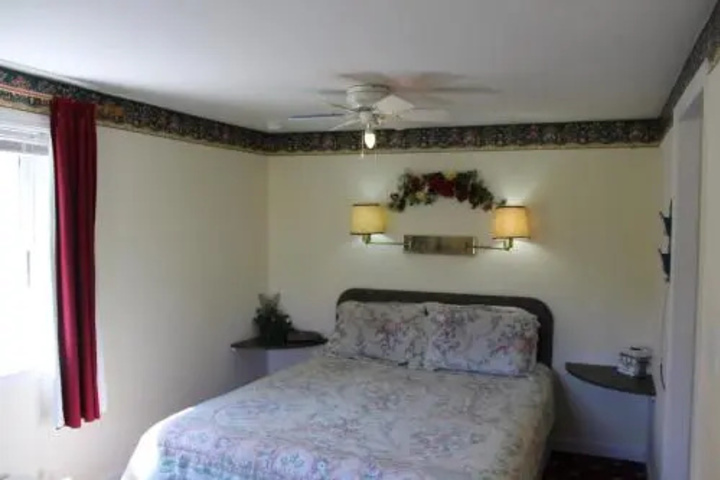 Photo of Sunset Motor Court Motel