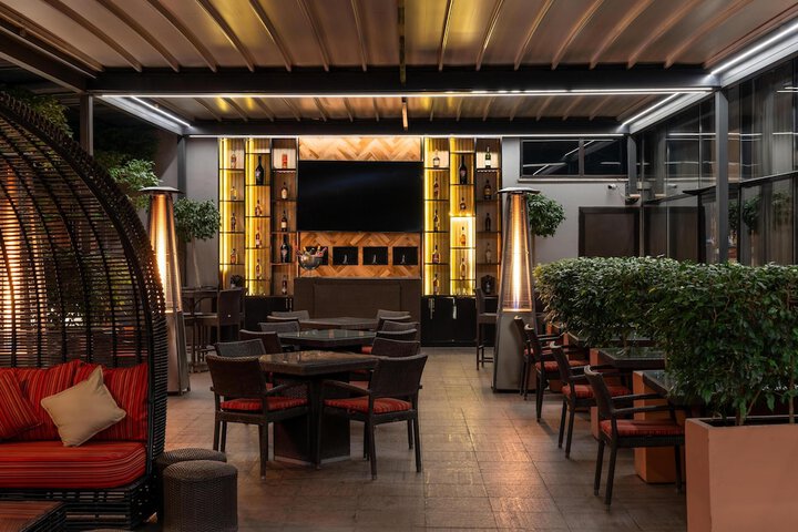 Lounge 156 of 201