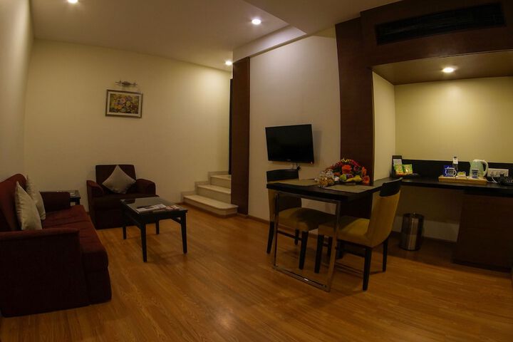Room 19 of 57