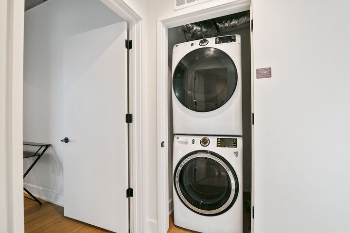 Laundry 696 of 860