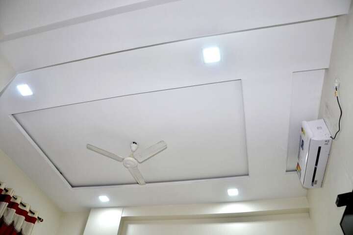 Room 15 of 31
