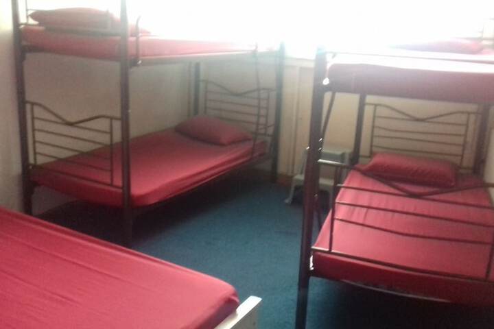 Room 9 of 41