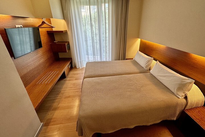 Room 8 of 57