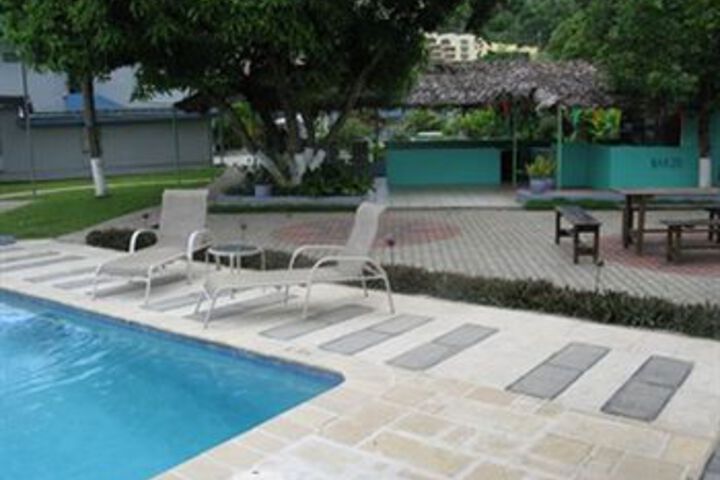 Pool 14 of 19