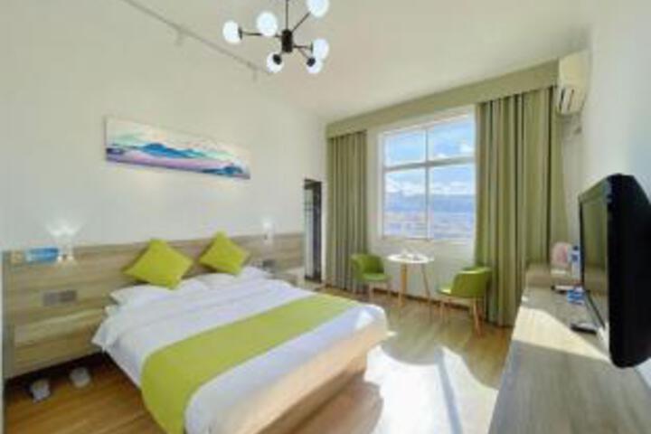 Room 17 of 17