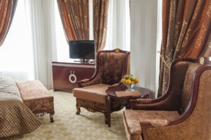 Room 4 of 58