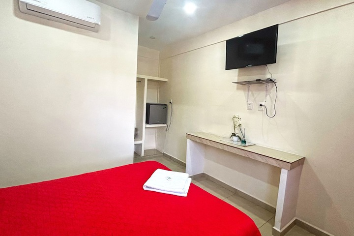 Room 2 of 58