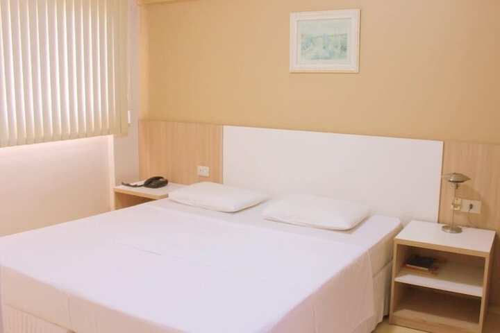 Room 8 of 44