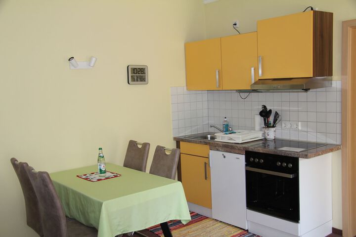 Room 73 of 110