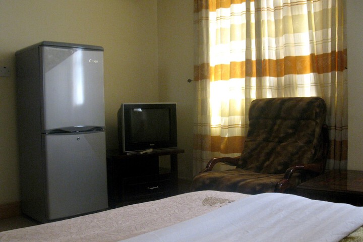 Room 5 of 15
