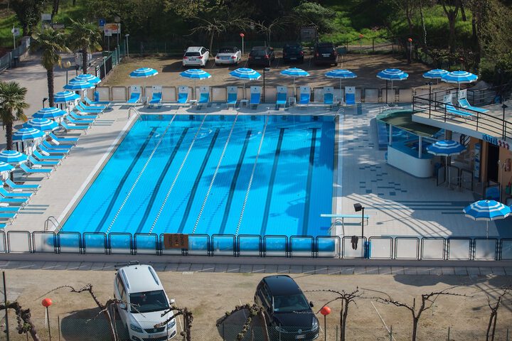 Pool 23 of 52