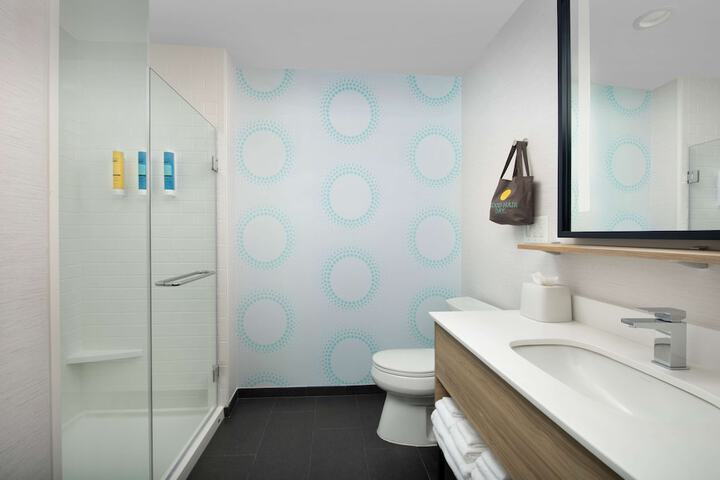 Bathroom shower